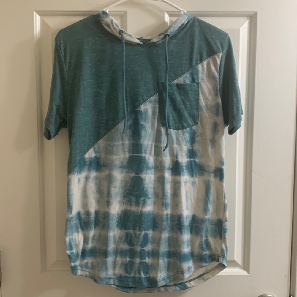 Dikotomy Co. Short Sleeve w/Hoodie